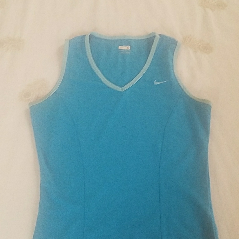 Nike top  exercise